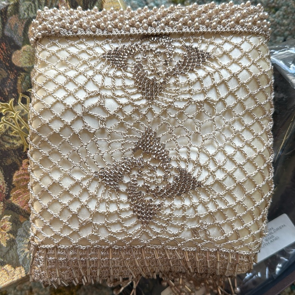 Cream/beige beaded evening bag